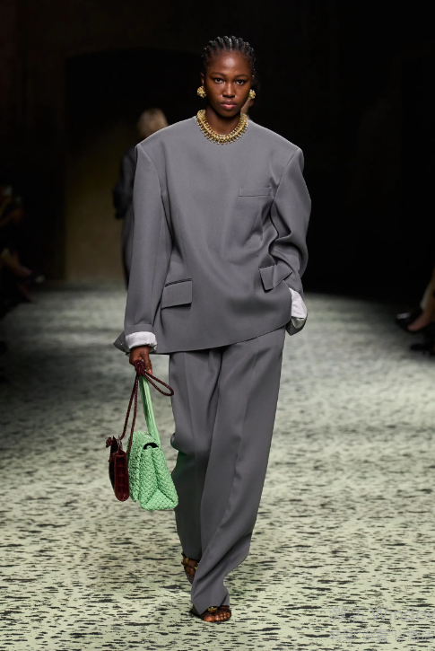 花泽类泰版扮演者_花泽类泰版扮演者_花泽类泰版扮演者