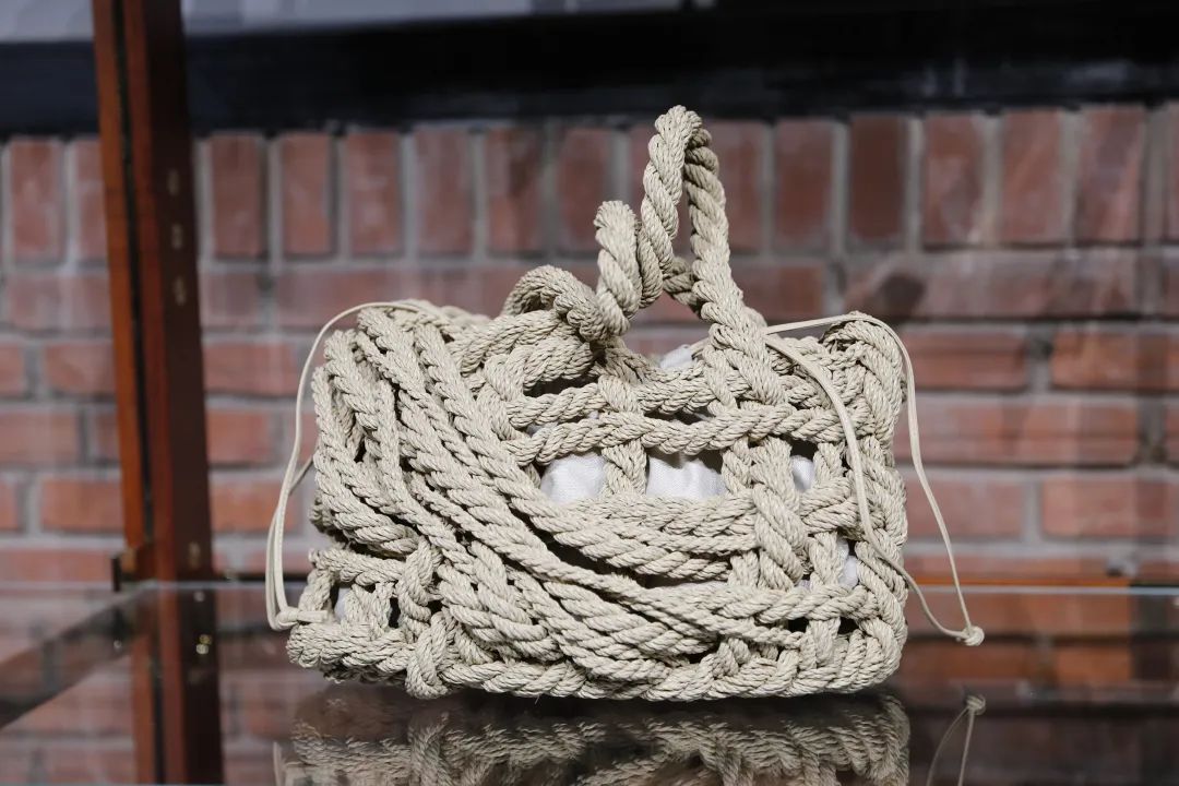 花泽类泰版扮演者_花泽类泰版扮演者_花泽类泰版扮演者