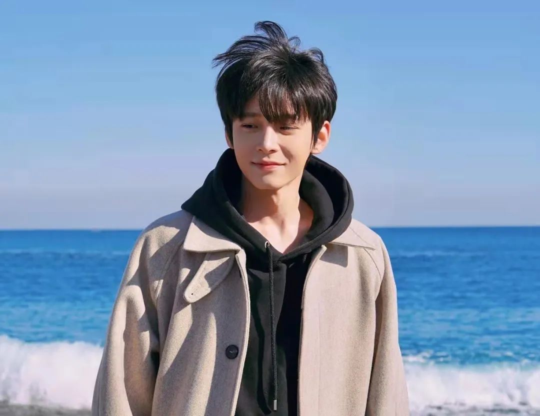 花泽类泰版扮演者_花泽类泰版扮演者_花泽类泰版扮演者