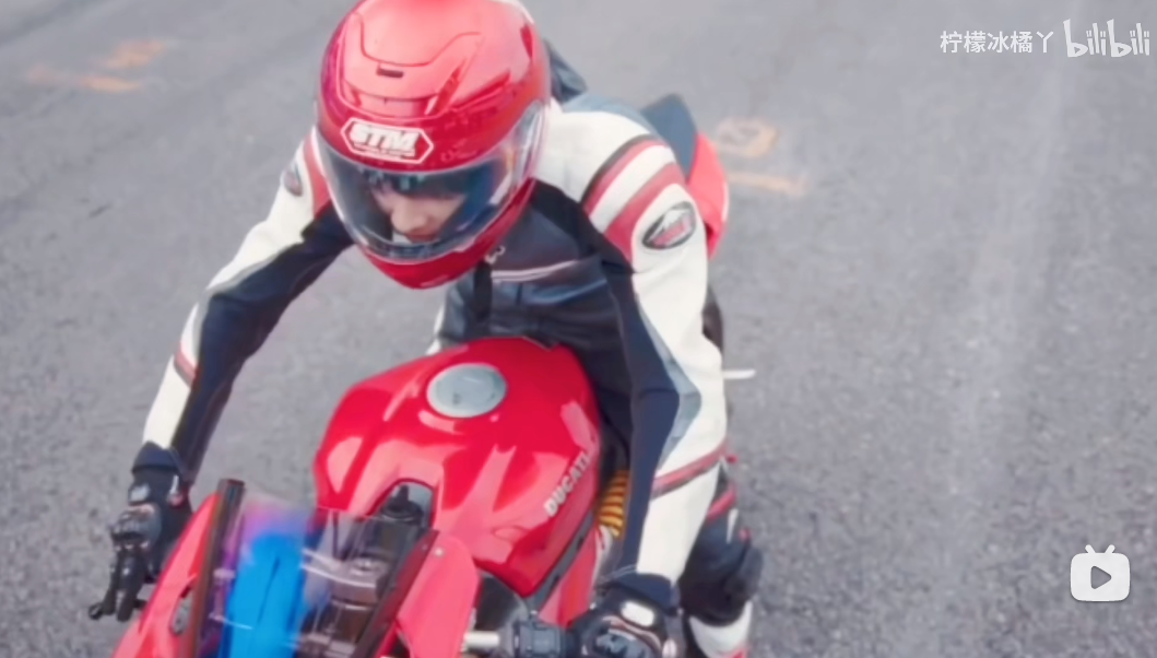 花泽类泰版扮演者_花泽类泰版扮演者_花泽类泰版扮演者