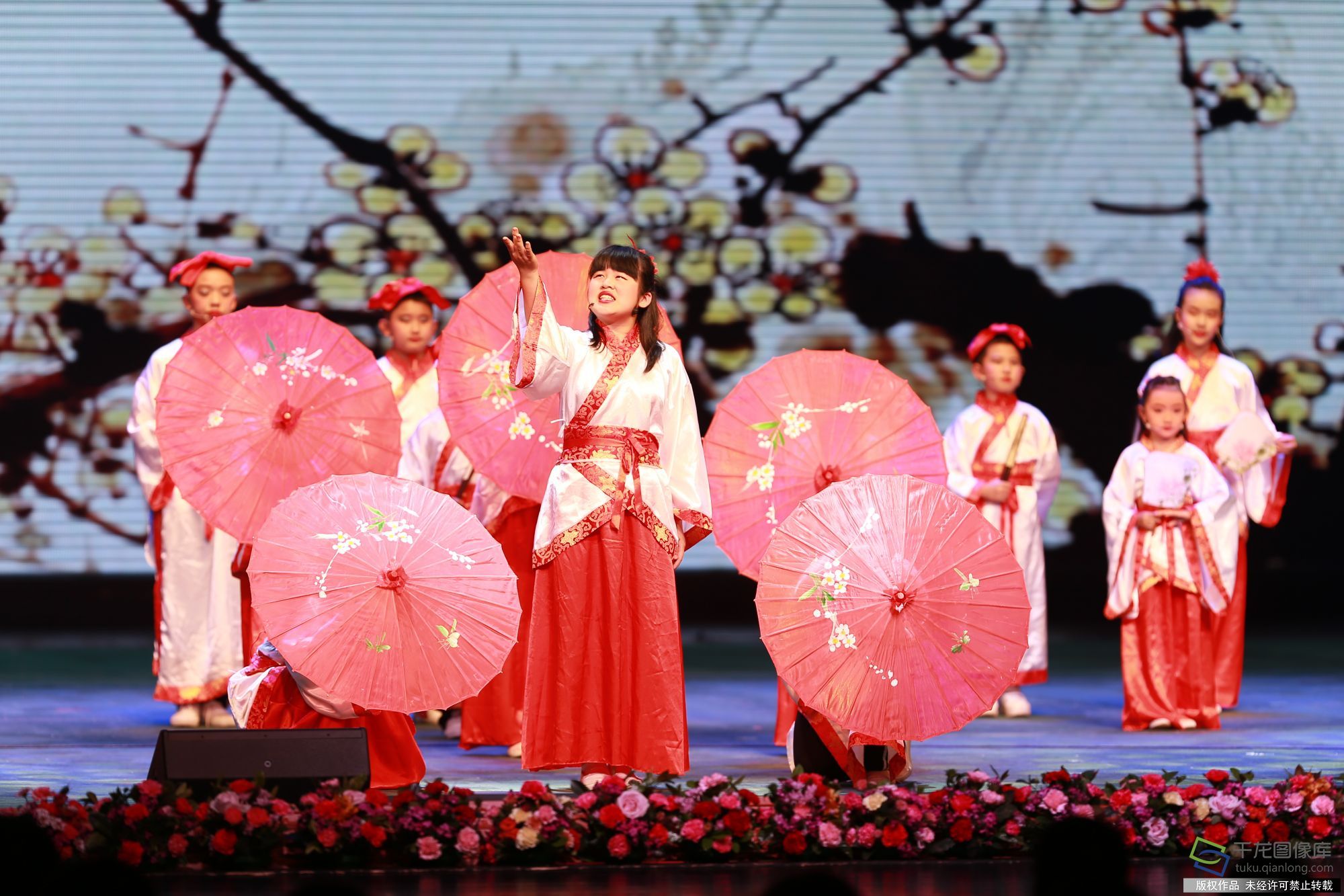 南洪北孔-尼好 戏剧｜打造“底气十足”的 戏剧节